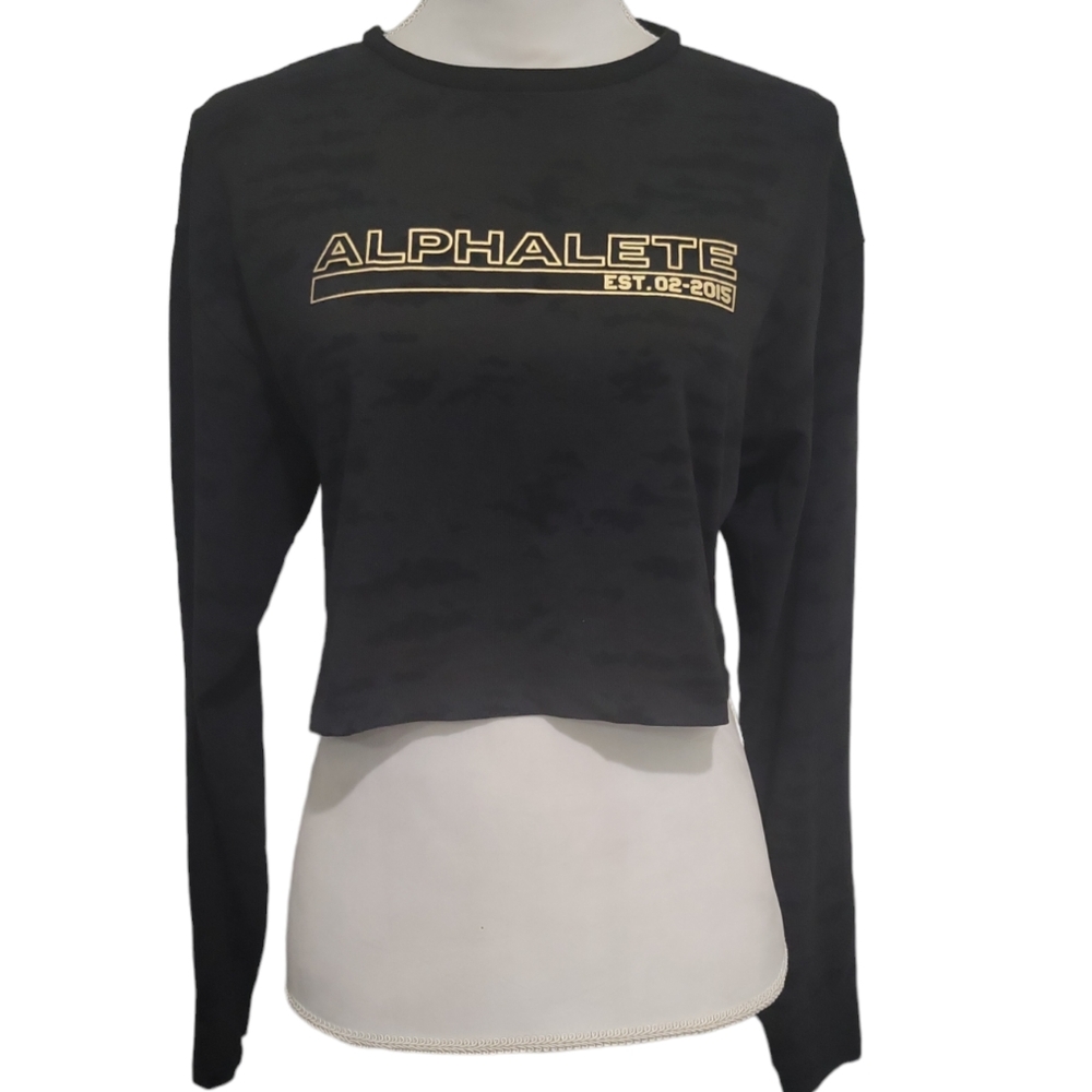 Alphalete Black Cropped Long Sleeve Tee with Gold Logo